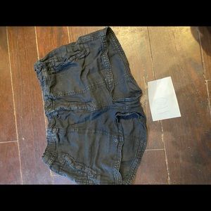Free people cargo shorts sz 4